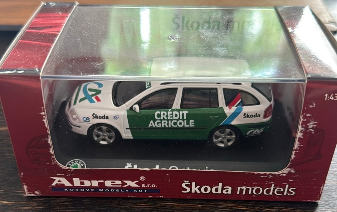 Ploegleidersauto wielrennen Credit agricole Abrex, Ophalen of Verzenden, Zo goed als nieuw, Auto, Overige merken