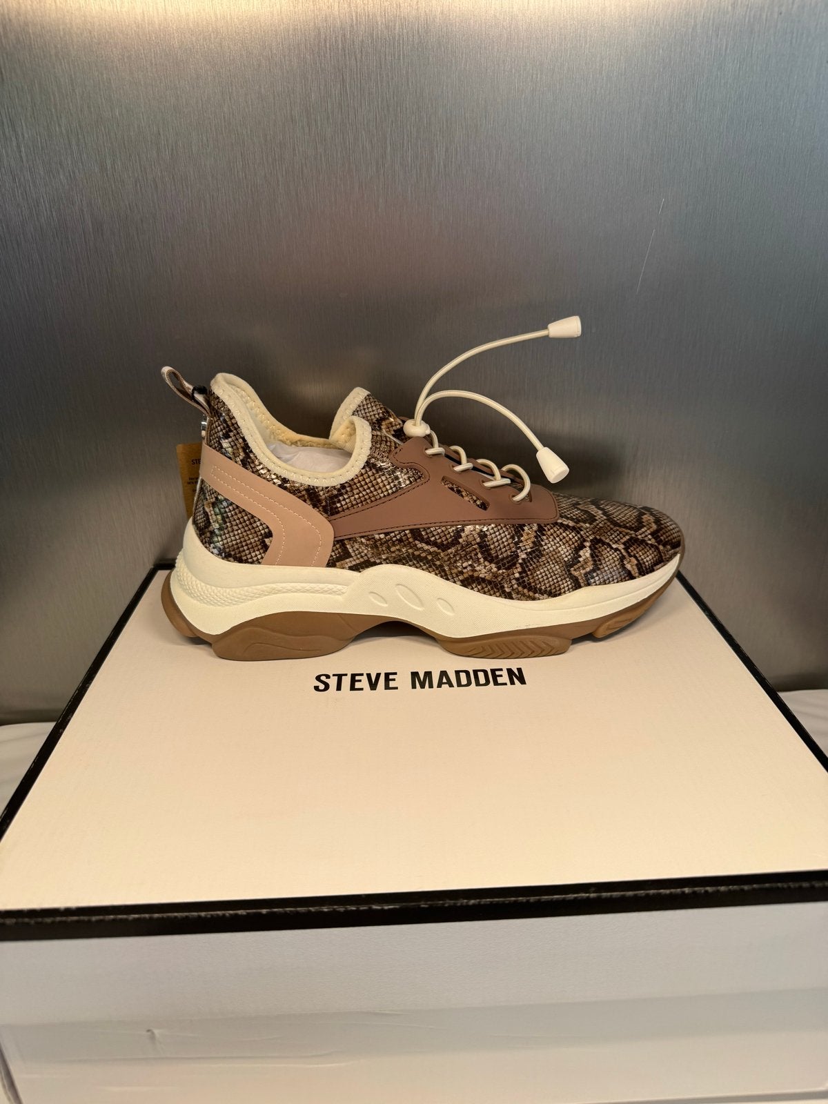 Steve Madden Match-E sneakers met slangenprint - maat 40, Bruin, Nieuw, Ophalen of Verzenden, Sneakers of Gympen