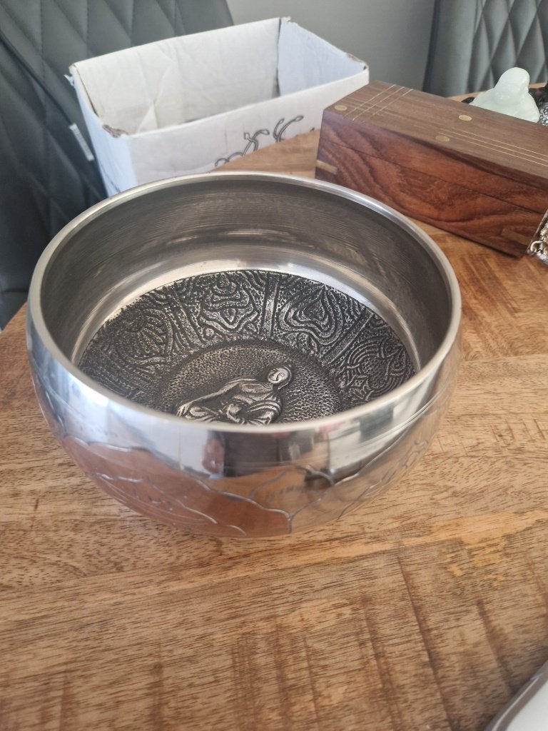 Oude, verzilverde klankschaal. 1076 gram.