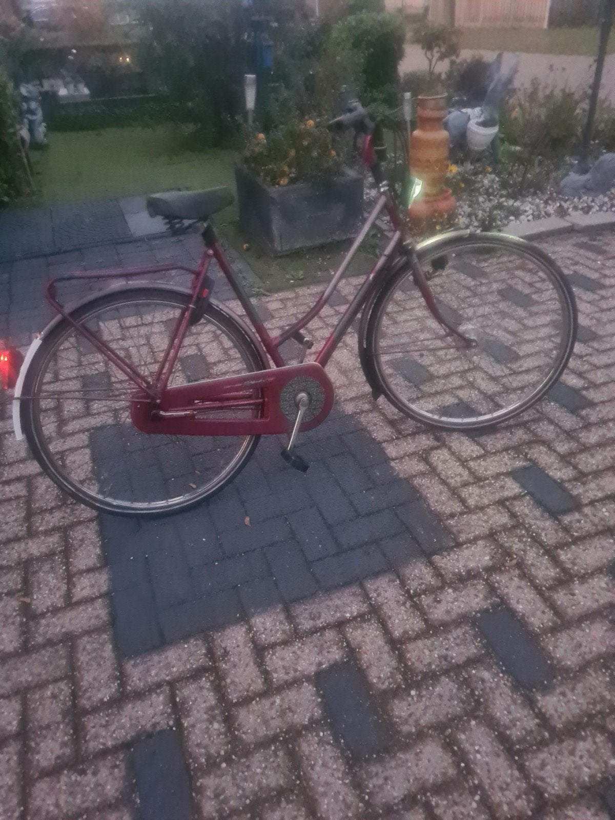 damesfiets 28 inch drie versnellingen 50 inch, Fietsen en Brommers, Overige merken, Terugtraprem, Ophalen of Verzenden, 53 tot 56 cm