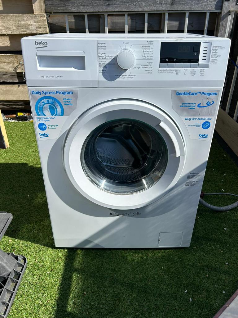 Beko AAA wasmachine 6kg Defect, Ophalen, Zo goed als nieuw, 1200 tot 1600 toeren, 85 tot 90 cm