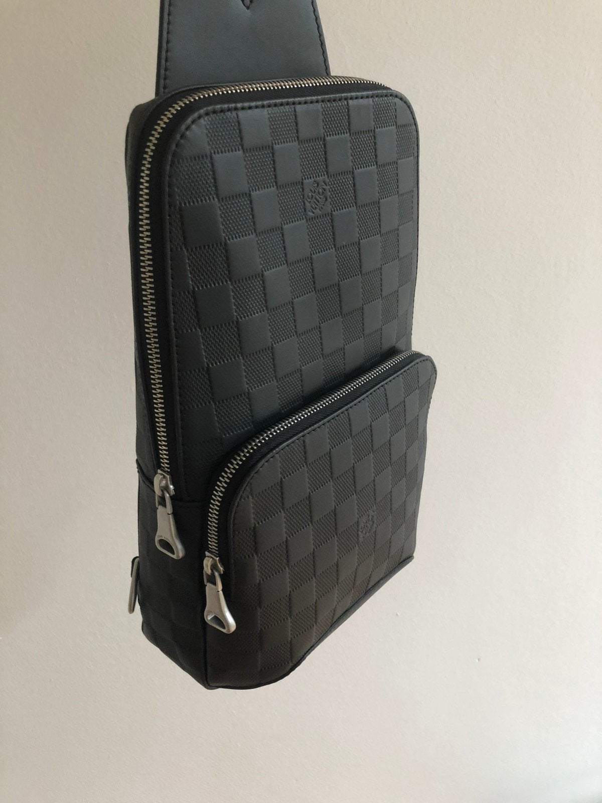 Louis Vuitton - Sling Bag Avenue Onyx - Limited Edition, Ophalen of Verzenden, Zo goed als nieuw, Zwart, Leer