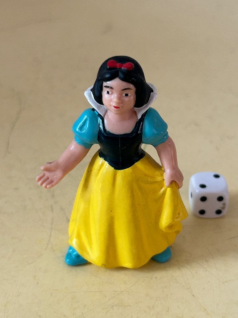 Vintage Disney Bullyland Sneeuwwitje Figuurtje – 1982, Ophalen of Verzenden, Sneeuwwitje of Doornroosje, Gebruikt, Beeldje of Figuurtje