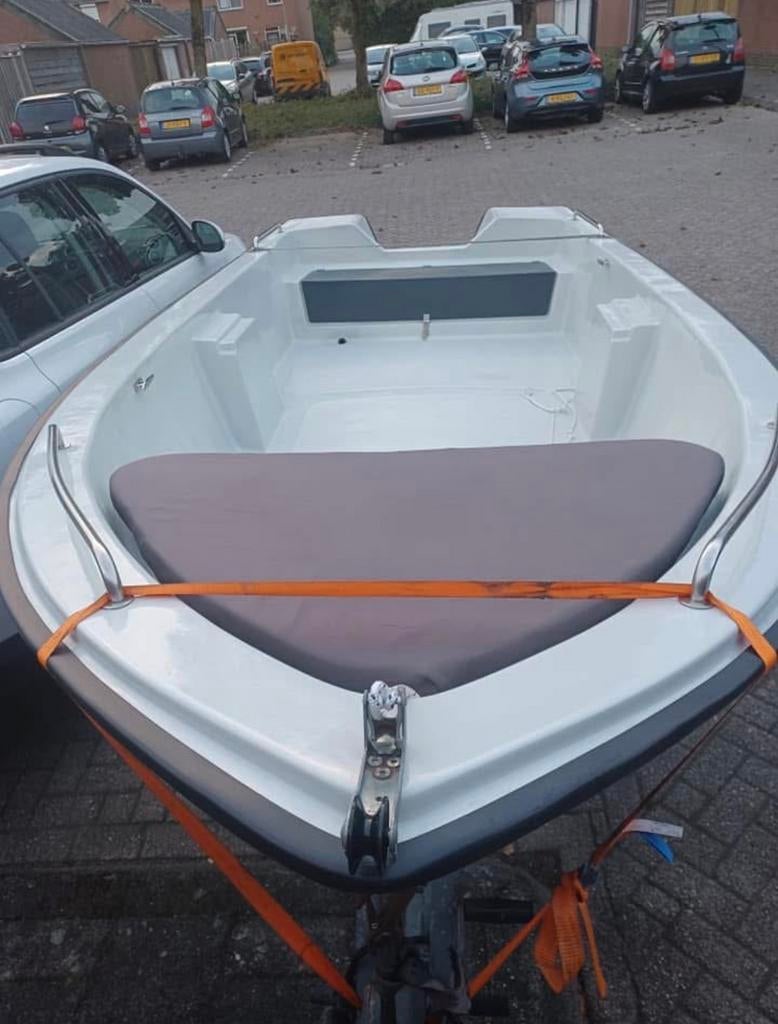 Rila 420 visboot/toerboot/consoleboot met trailer, Watersport en Boten, Hengelsport | Karpervissen, Gebruikt, Overige typen, Ophalen