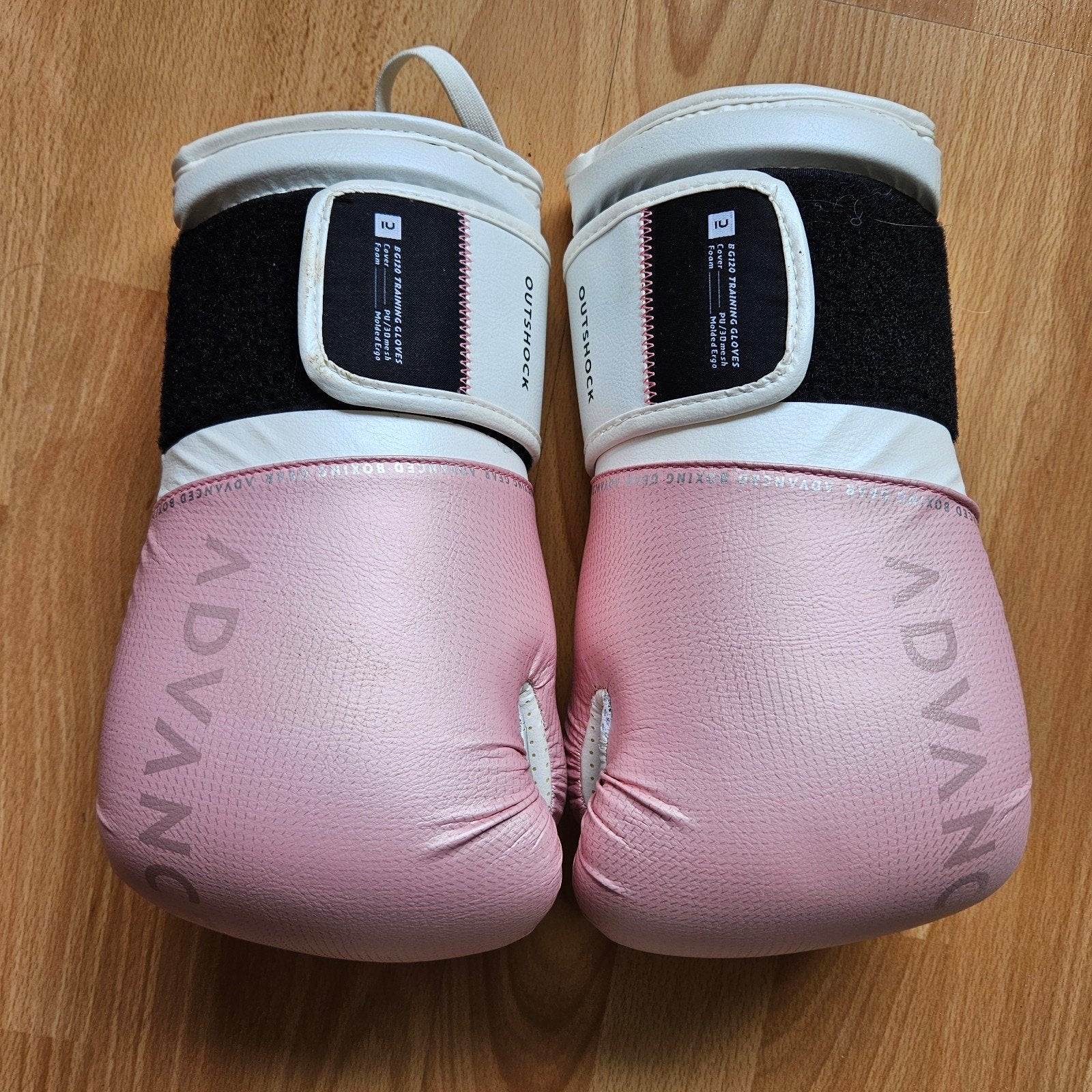 Bokshandschoenen Outshock Ergo 10 OZ Dames, Sport en Fitness, Boksen, Ophalen of Verzenden, Zo goed als nieuw, Bokshandschoenen