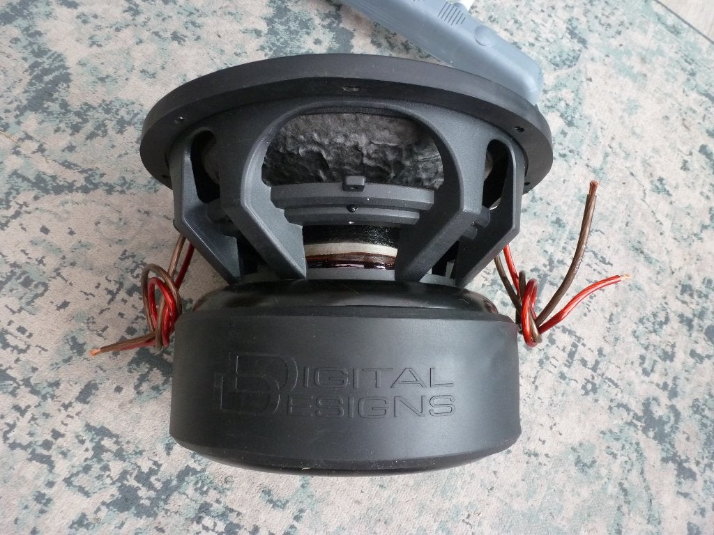 DD Audio Subwoofer 2 x 0,5 Ohm, Ophalen, Gebruikt