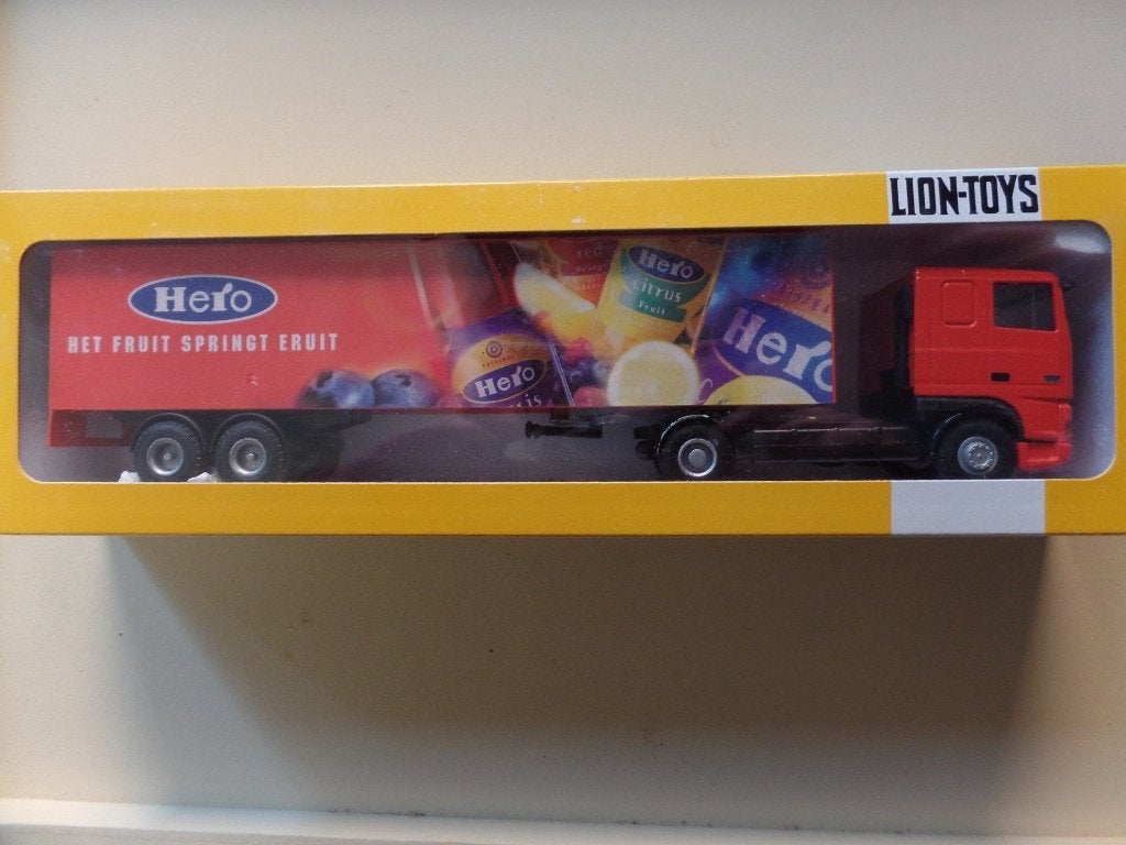 DAF  trekker oplegger Hero Lion Toys, Hobby en Vrije tijd, Verzenden, Zo goed als nieuw, Bus of Vrachtwagen, Lion Toys