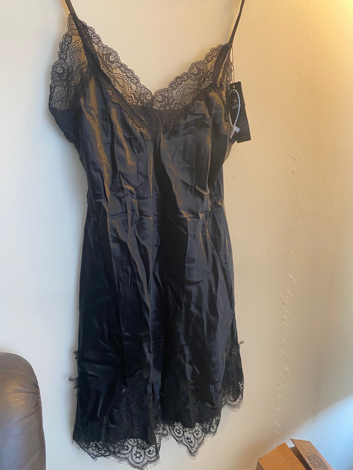 Zwart zijden nachthemd met kant van Silk Silky, Ophalen of Verzenden, Zwart, Nachtkleding