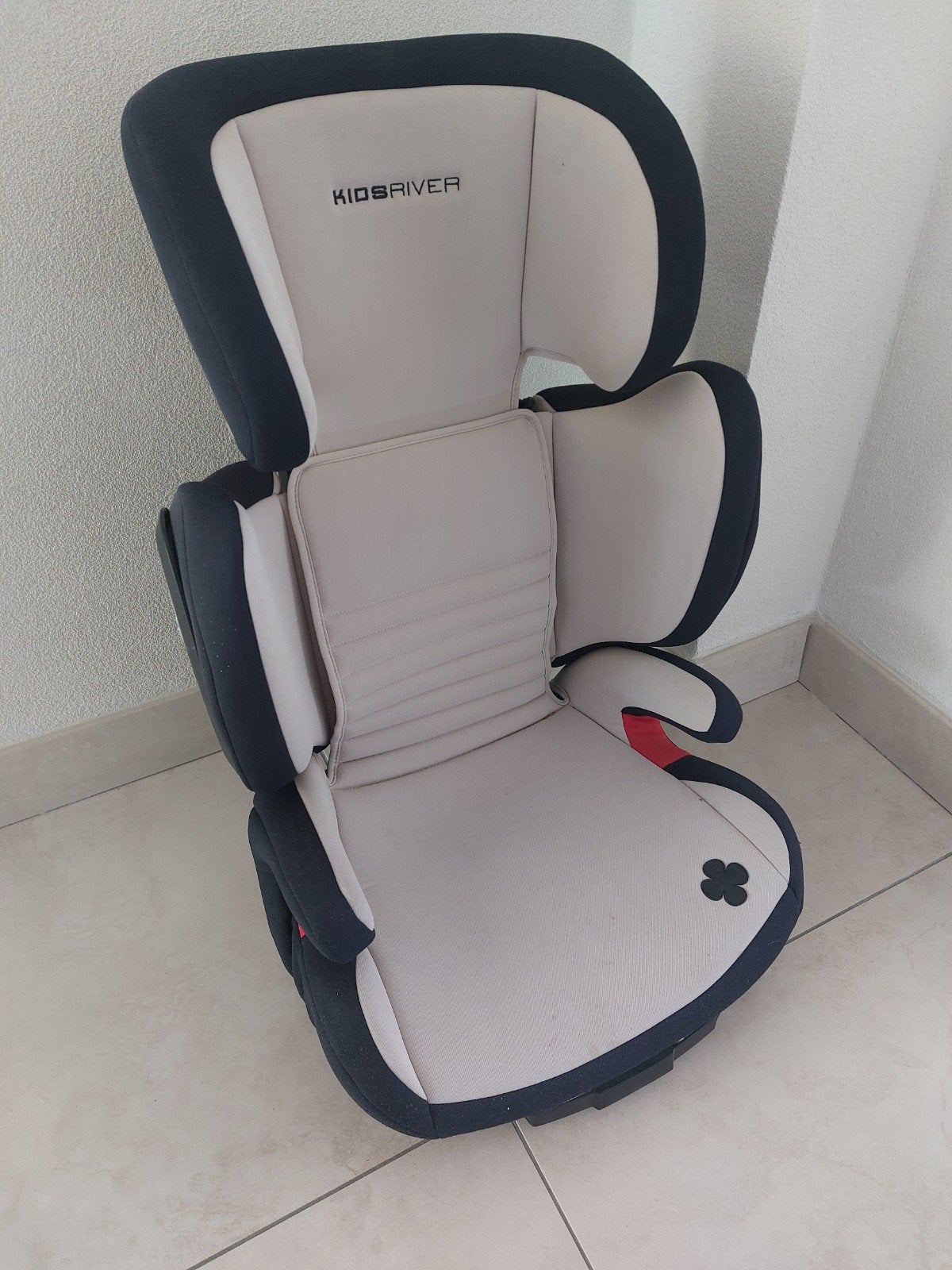Kidsriver autostoel | 15-36 kg | zo goed als nieuw, Autogordel of Isofix, 15 t/m 36 kg, Verstelbare rugleuning, Zo goed als nieuw