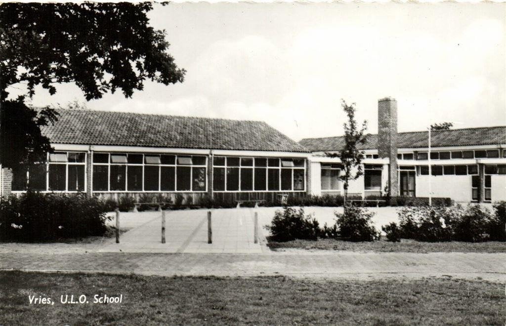 Vries, U.L.O. School - ongelopen, Verzamelen, Ophalen of Verzenden, 1960 tot 1980, Ongelopen, Drenthe
