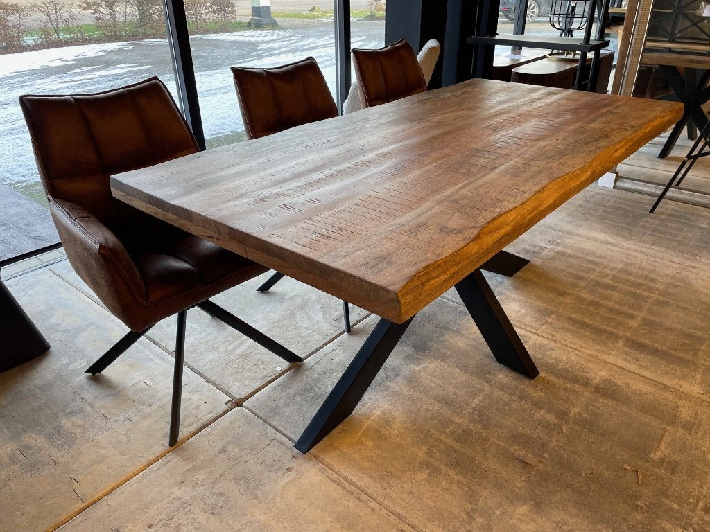 VOORRAAD 325 BOOMSTAM EDGE TAFEL CHEFMEUBEL LEEGVERKOOP, Bruin, Nieuw, Ophalen of Verzenden, Modern