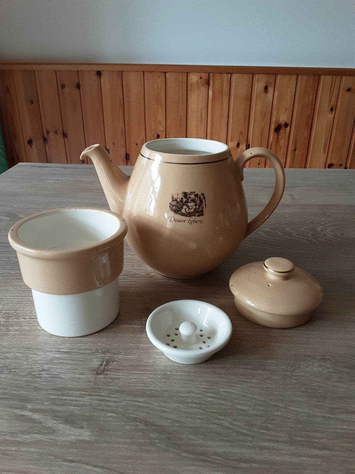 Douwe Egberts theepot, Antiek en Kunst, Antiek | Servies compleet, Ophalen of Verzenden