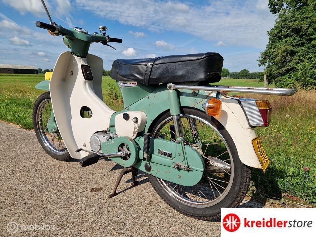 Honda C50 geheel compl. met Bromfiets kenteken bouwjaar 1972, Overige merken, Honda, Honda, 49 cc