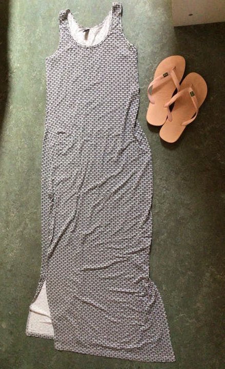 Jurk, strand-, hemdmodel, viscose S Hema, madelief zwrt wit, Maat 38/40 (M), Wit, Ophalen of Verzenden, Zo goed als nieuw