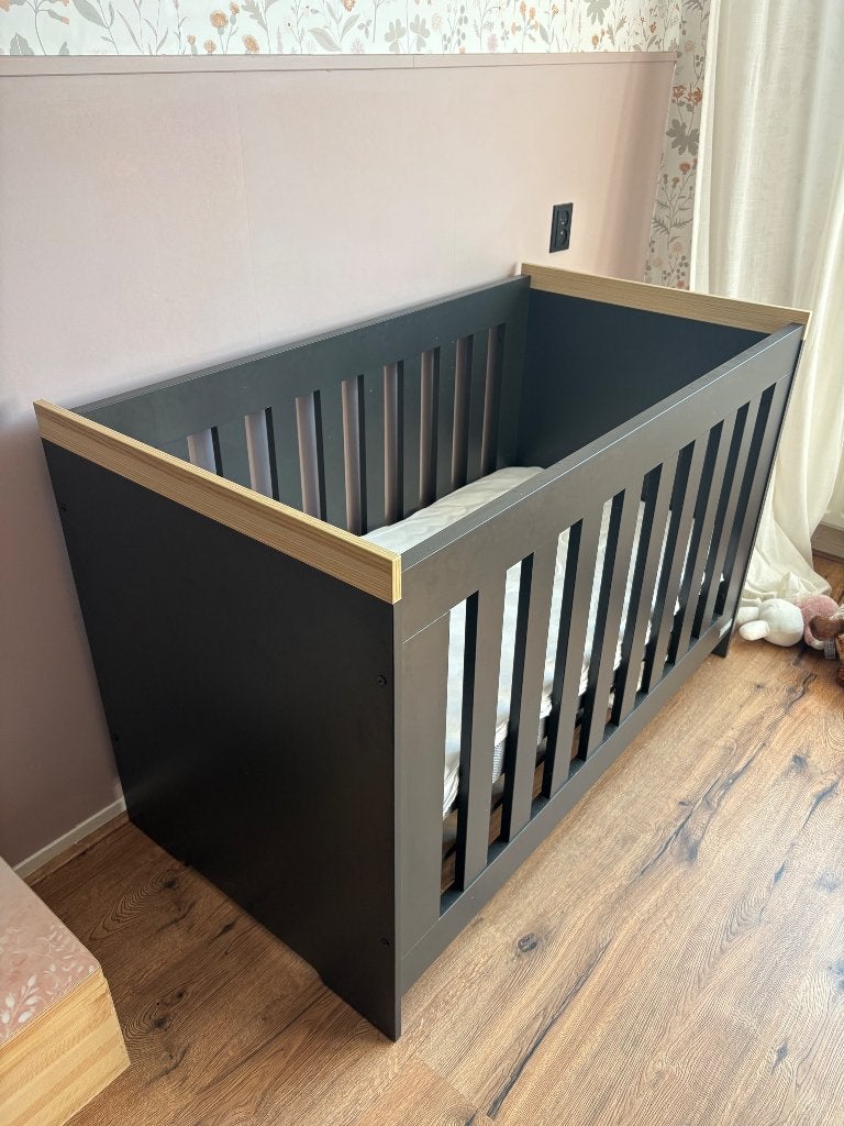 Foto 2 van Complete babykamer