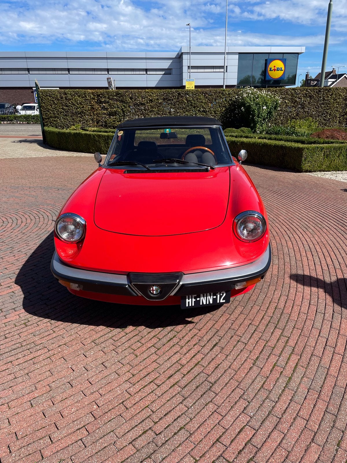 Alfa Romeo Spider 2.0 1985 Rood, Achterwielaandrijving, Cabriolet, 400 kg, Spider