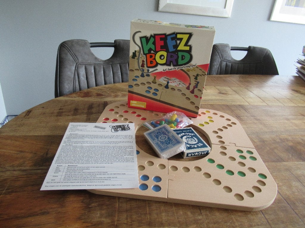Houten Keez Bord 4 Personen in doos luxe hout uitvoering, Hobby en Vrije tijd, Gezelschapsspellen | Bordspellen, Drie of vier spelers