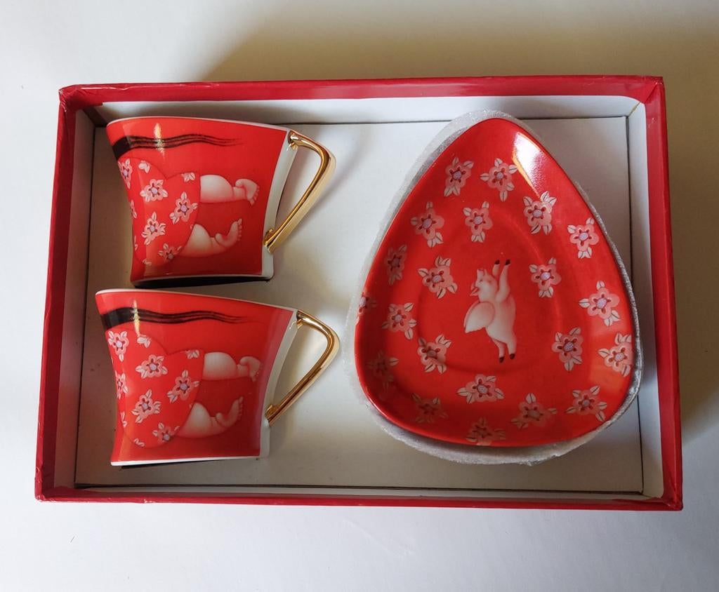 Ada Breedveld kop en schotels - Vliegende varkens, Huis en Inrichting, Keuken | Servies, Ophalen, Nieuw, Overige stijlen, Kop(pen) en/of Schotel(s)