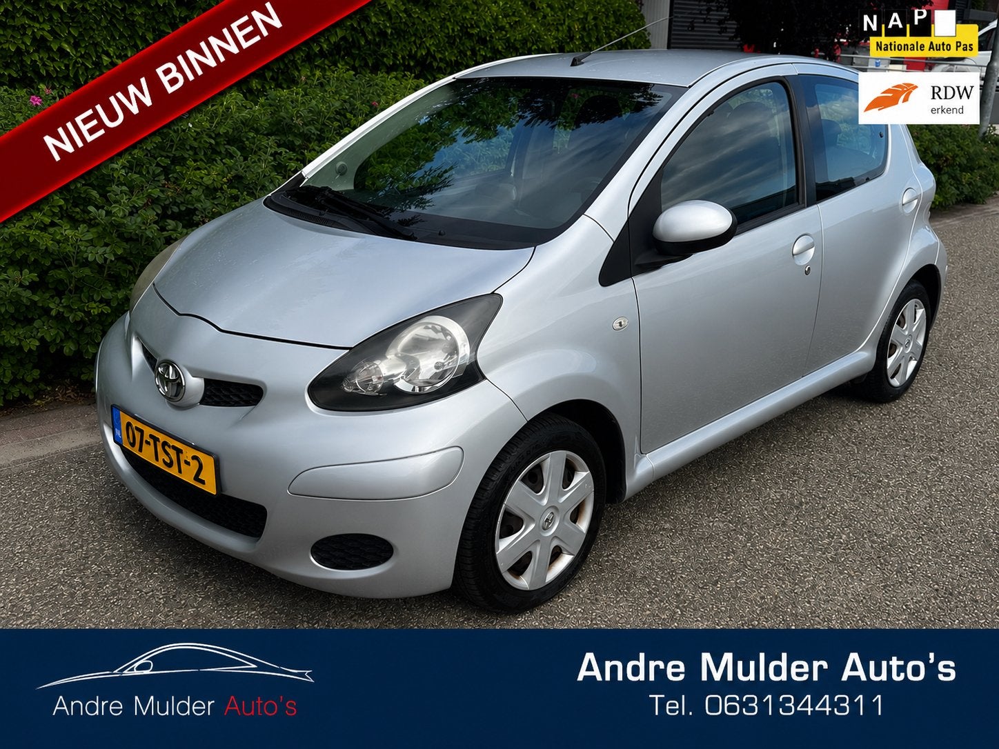 Toyota Aygo 1.0 12V Vvt-i 5DRS 2012 Grijs origineen nl, Voorwielaandrijving, 4 stoelen, 68 pk, Origineel Nederlands