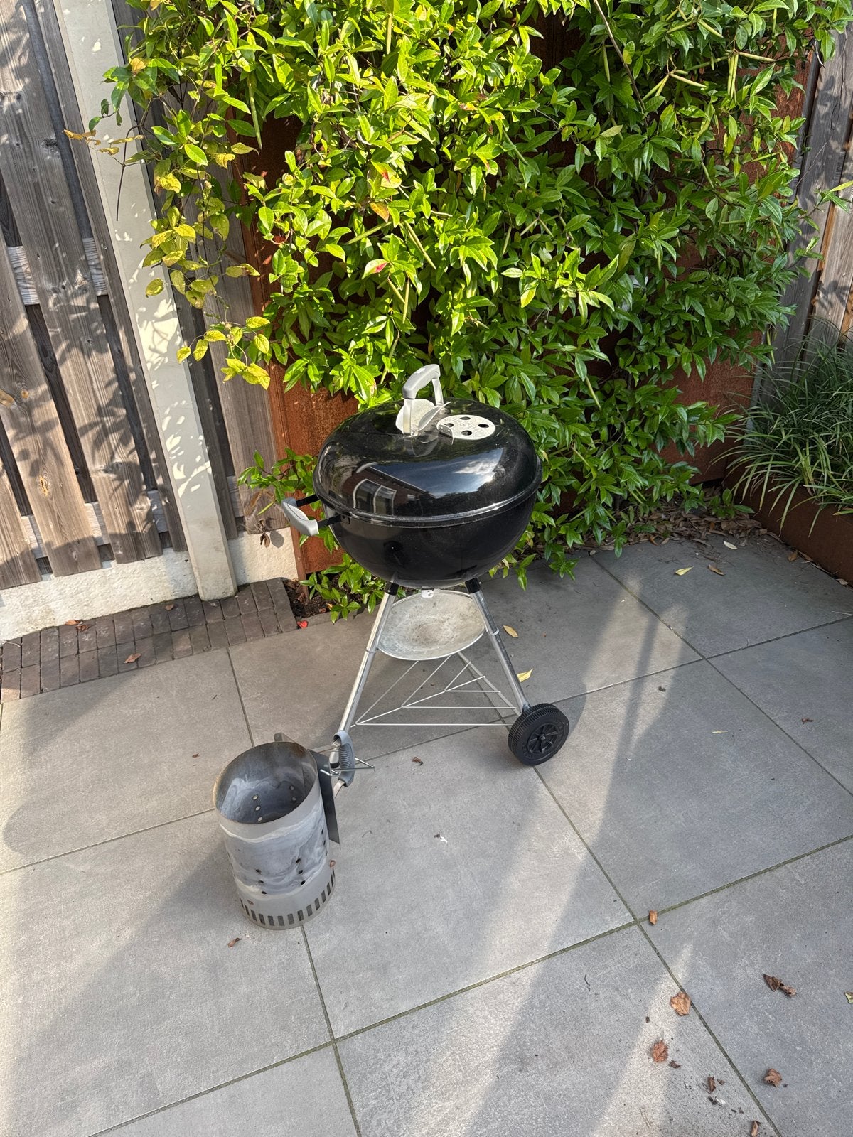 Weber BBQ met snelstarter - Perfect voor de zomer!, Tuin en Terras, Ophalen, Gebruikt