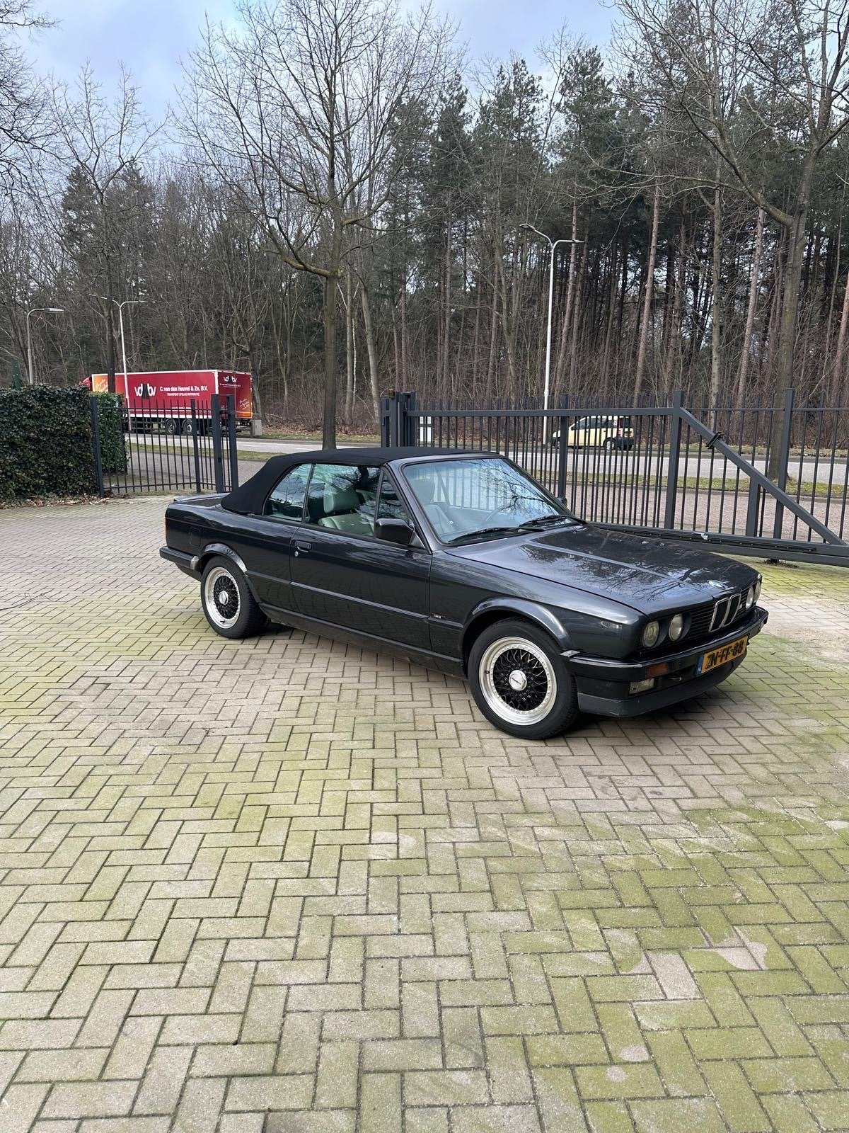 BMW 3-Serie 2.5 I 325 Cabriolet 1990 Zwart, Beige, 2494 cc, Cabriolet, Zwart