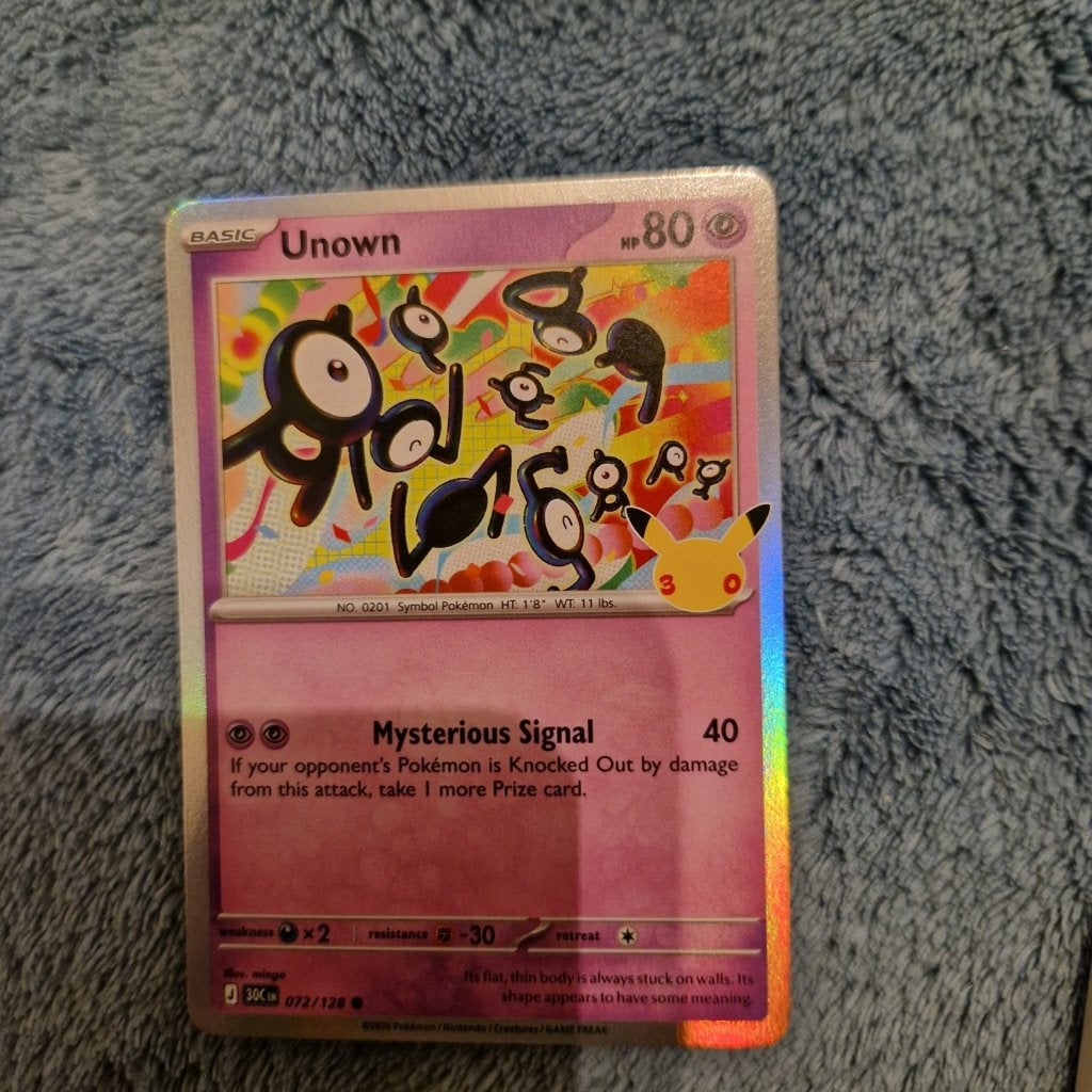 Unown 072/128 Pokémon 30th Celebration holo, Ophalen of Verzenden, Zo goed als nieuw, Losse kaart, Foil