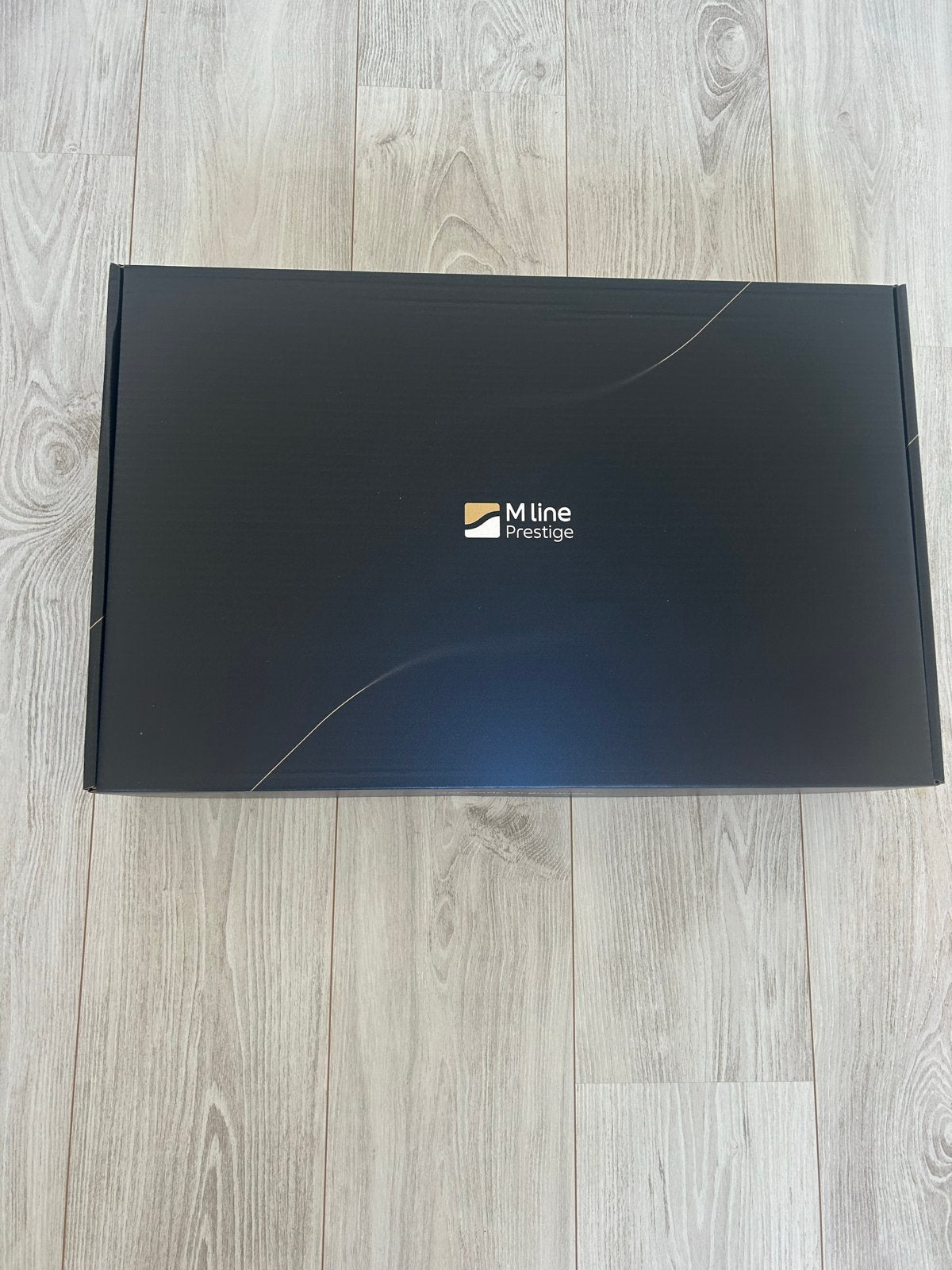 M Line Prestige Flow Kussen 60x40x13 - Nieuw in doos, Ophalen of Verzenden, Nieuw, Wit, Kussen