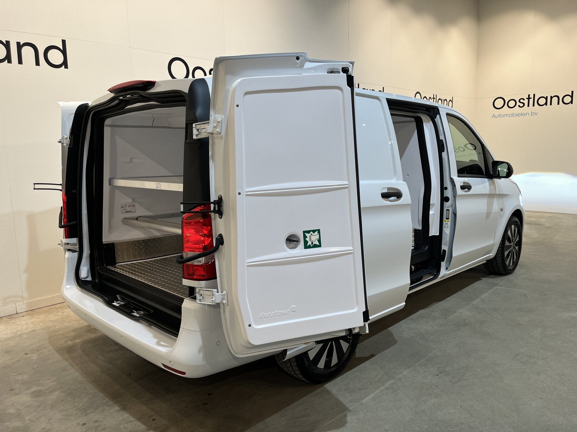 Mercedes-Benz Vito 116 CDI Lang RWD Automaat / Kerstner Dag-, Auto's, Bestelauto's, Automaat, Gebruikt, 4 cilinders, Wit