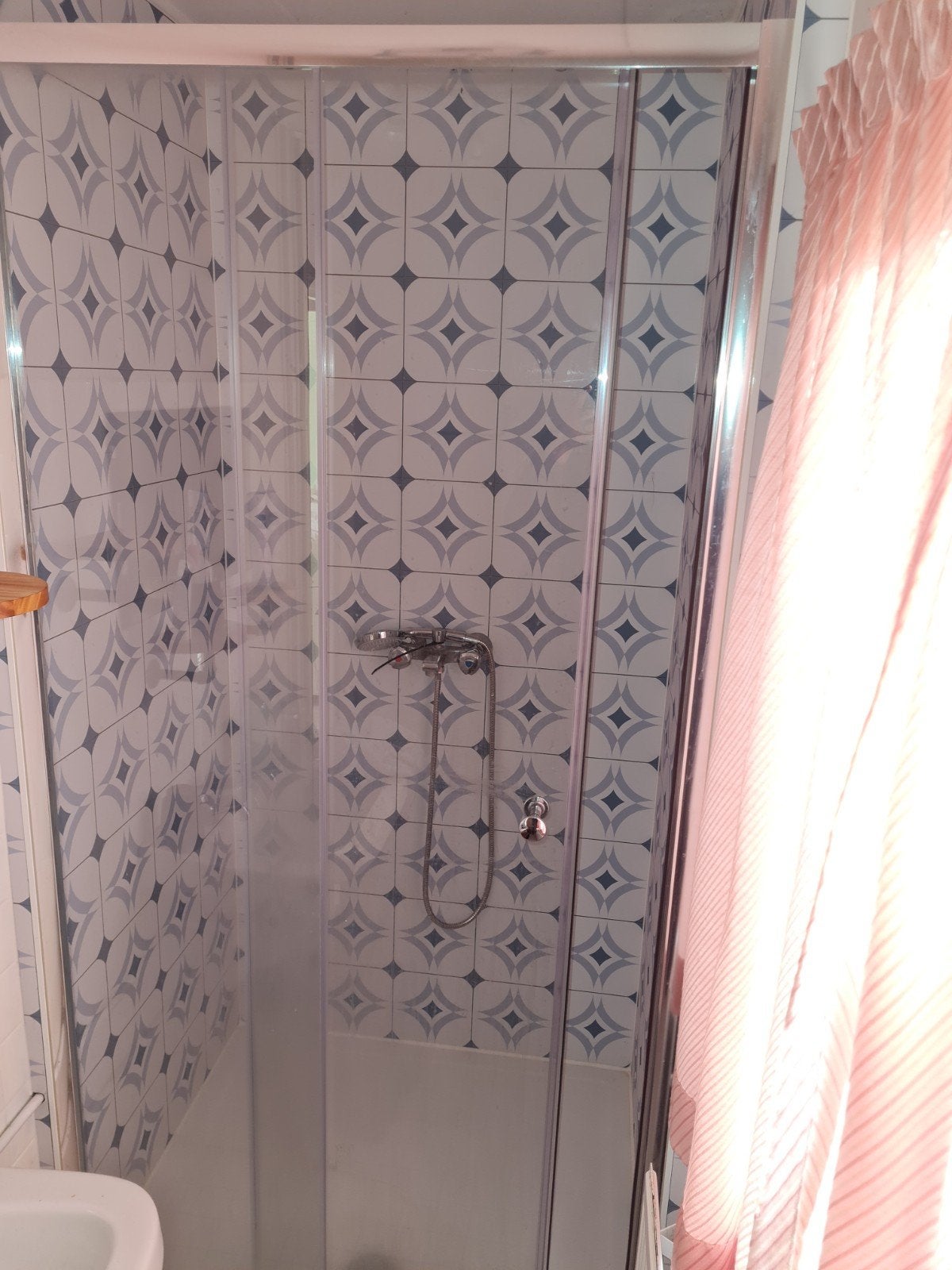 Douchedeur - schuifdeur- 1 jaar oud, Ophalen, Gebruikt, Chroom, Douche