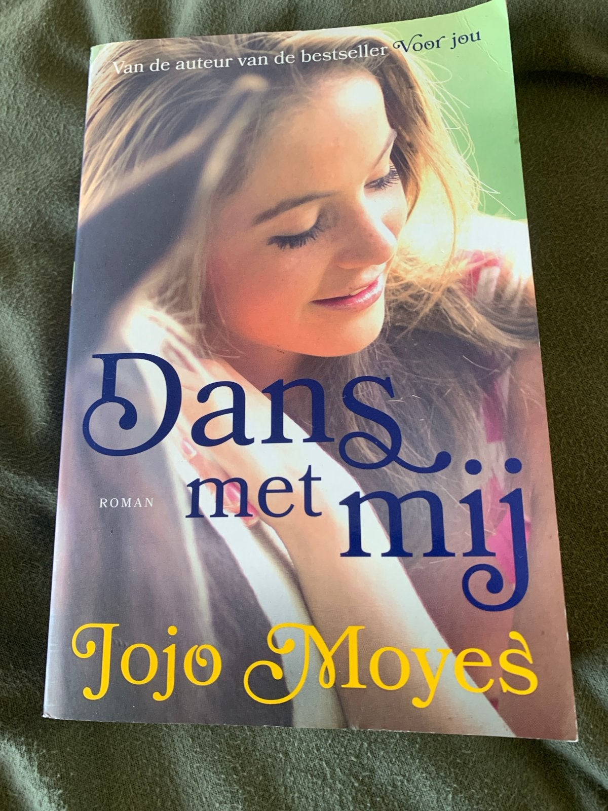 Dans met mij - Jojo Moyes (Roman), Ophalen of Verzenden, Gelezen, Nederland