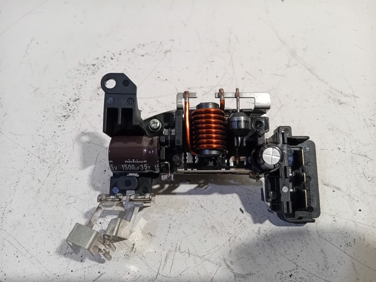 Kachelweerstand Toyota iQ, Onderdelen@venauto.nl, Van der Ven Autorecycling B.V., Gebruikt, Ettenseweg 76, 4706 PB Roosendaal, The Netherlands