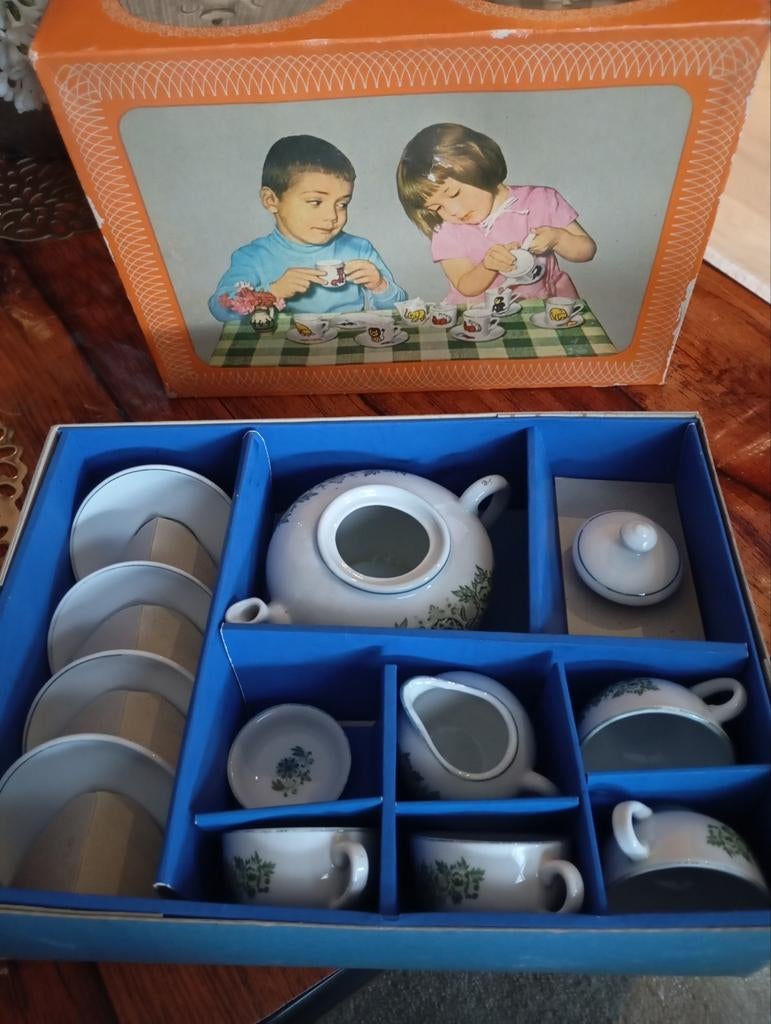 Prachtig vintage kinderservies originele doos Douwe Egberts, Ophalen of Verzenden
