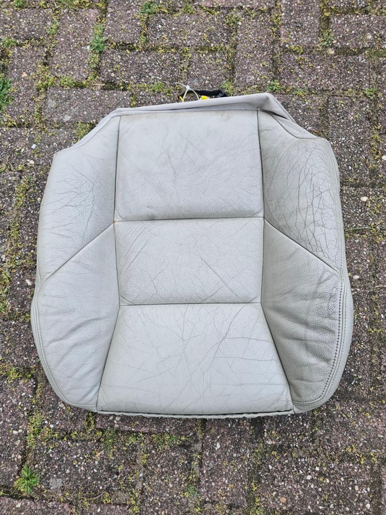 Te koop een Volvo V70 zitting met verwarming kleur Arena., Auto-onderdelen, Ophalen of Verzenden, Gebruikt, Volvo
