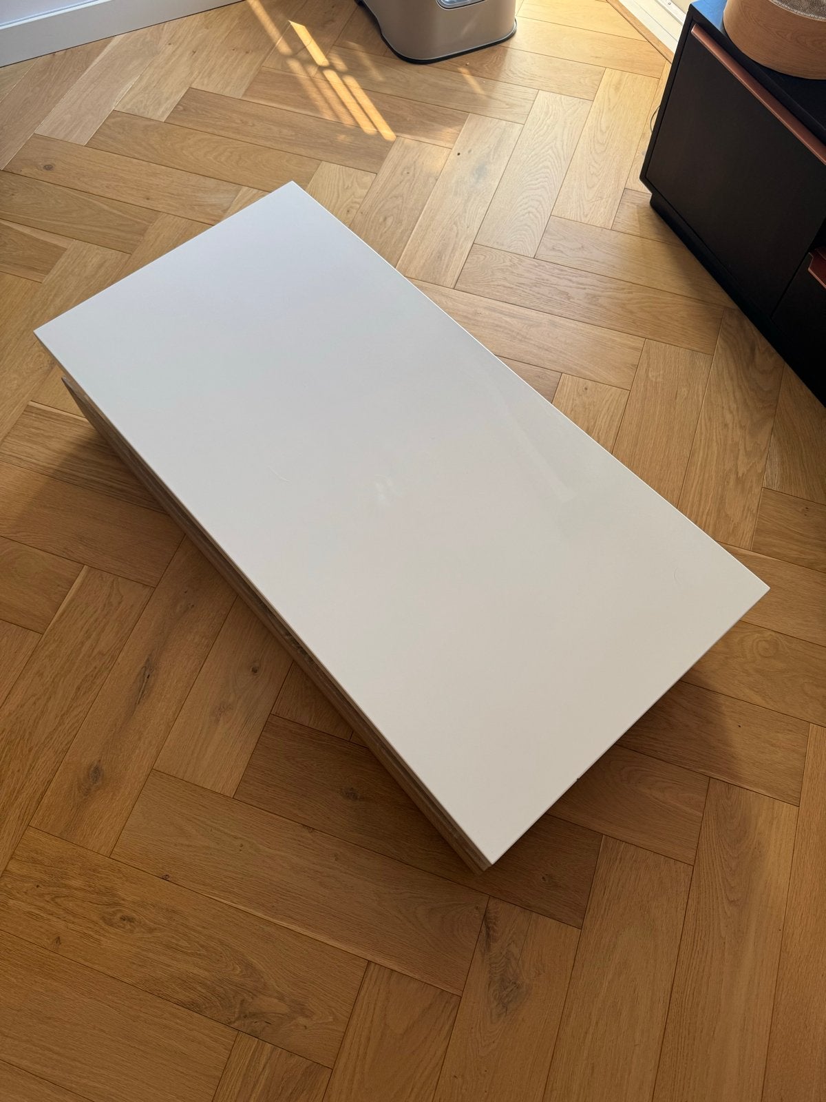 Witte salontafel met houtlook onderstel - 117x58x29cm, Ophalen, Overige materialen, Gebruikt, 50 tot 100 cm