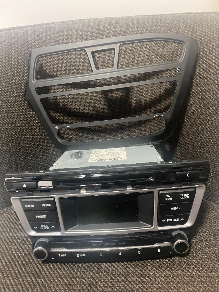 Hyundai i20 2014-2018 Autoradio CD/Bluetooth, Auto diversen, Autoradio's, Ophalen