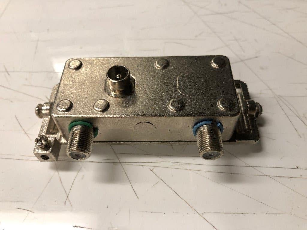 Coax splitter / verdeler voor TV/Radio, Ophalen of Verzenden, Gebruikt, Onbekend