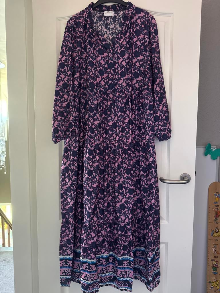 Les Jumelles maxi jurk met bloemenprint, Maat 38/40 (M), Paars, Ophalen of Verzenden, Zo goed als nieuw