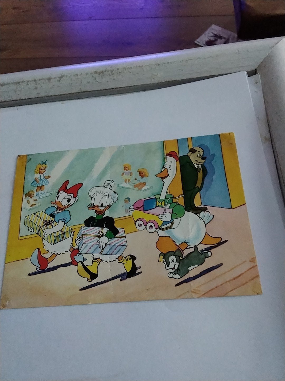Vintage Donald Duck Ansichtkaart - Walt Disney Productions, Ophalen of Verzenden, 1960 tot 1980, Gelopen
