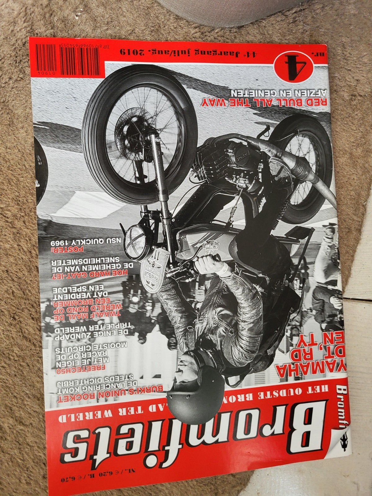 Grote stapel jaargangen Bromfiets magazine, Boeken, Ophalen of Verzenden, Gelezen