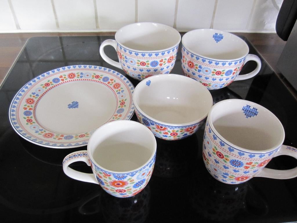 NIEUW: Yvon Jaspers servies: Kakelbont, Huis en Inrichting, Keuken | Servies, Nieuw, Ophalen of Verzenden, Overige stijlen, Kop(pen) en/of Schotel(s)