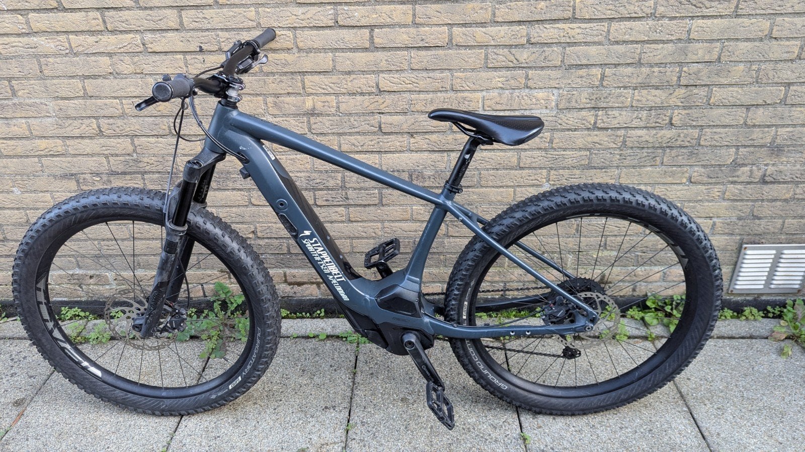 Specialized Turbo Levo 6Fattie, Fietsen en Brommers, Gebruikt, 47 tot 51 cm, 30 tot 50 km per accu, Ophalen