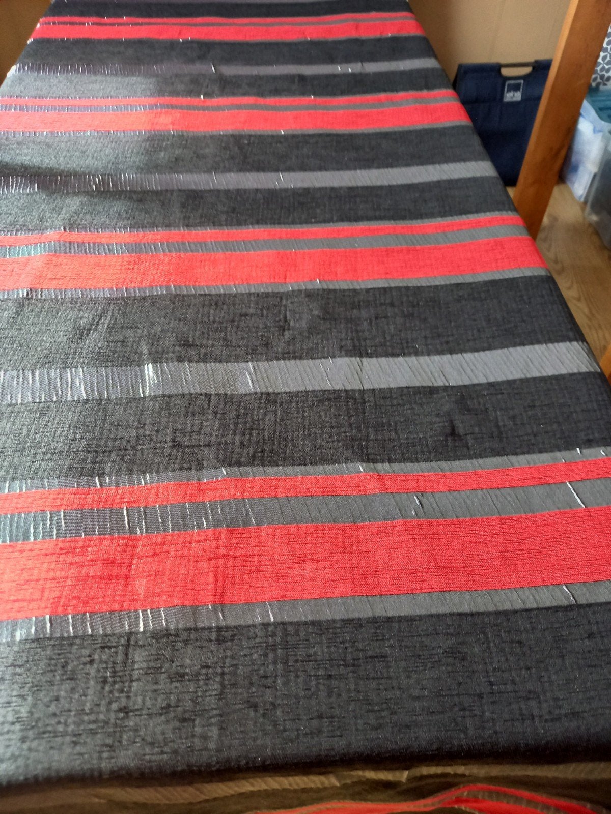 Gestreept Gordijn Rood, Zwart, Grijs - 240x120cm, Huis en Inrichting, Ophalen, Zo goed als nieuw, Zwart, Gordijn