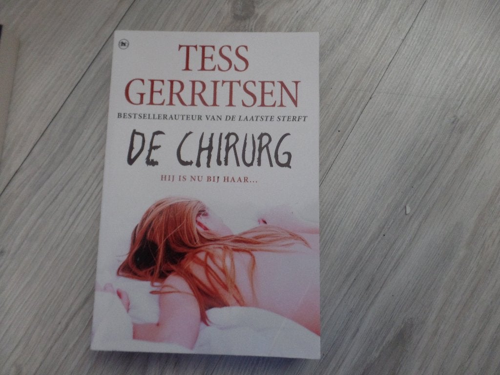 Tess Gerritsen De chirurg, Ophalen of Verzenden, Zo goed als nieuw, Tess Gerritsen, Amerika