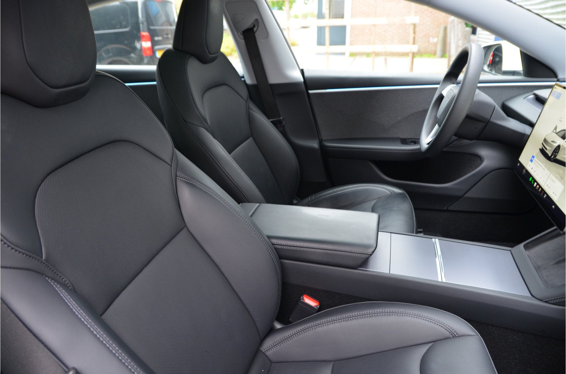 Tesla Model 3 RWD 60 kWh Premium AutoPilot4.0 (bj 2024), Auto's, Automaat, Achterwielaandrijving, Gebruikt, Zwart