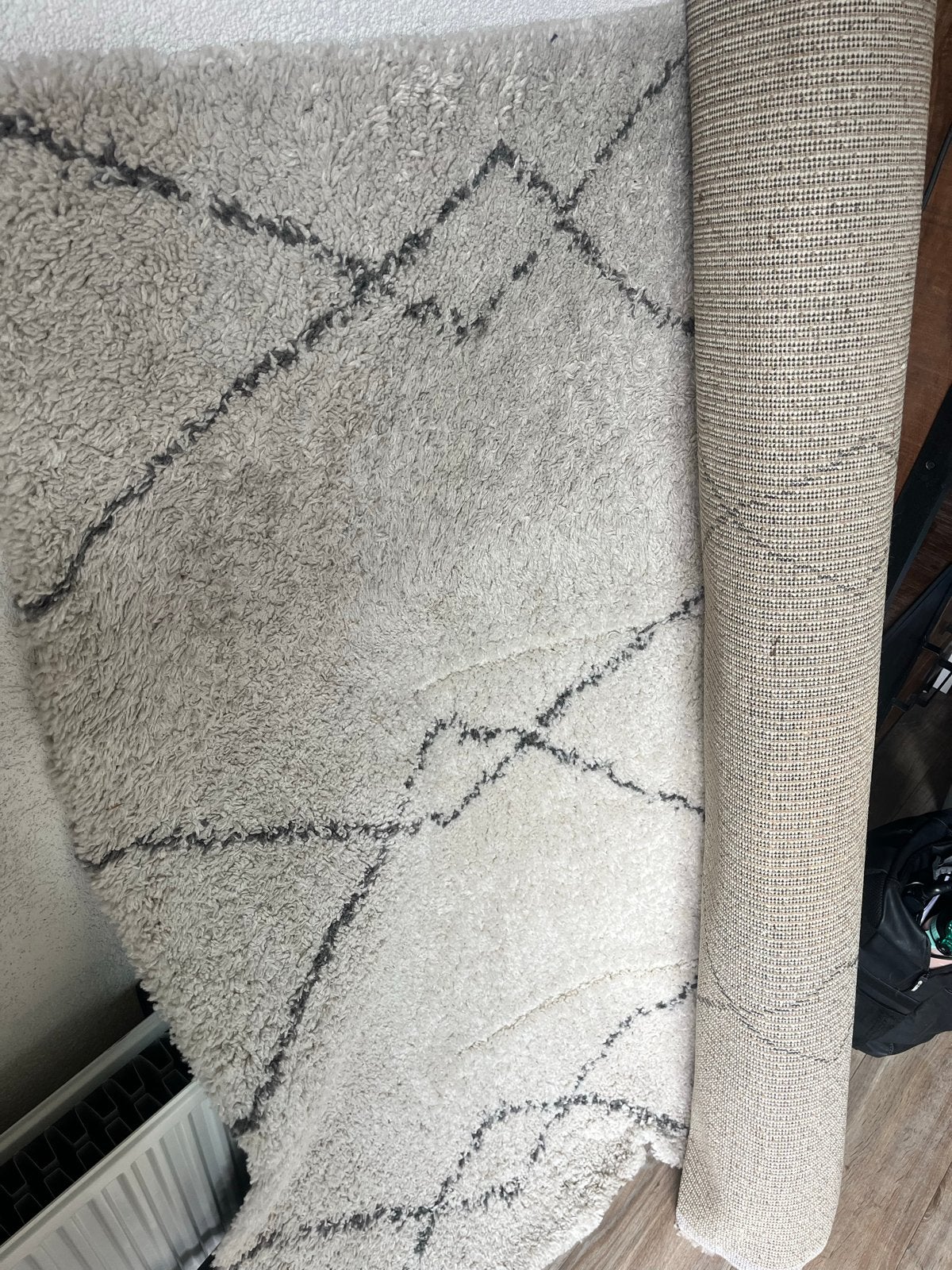 Zacht crèmekleurig vloerkleed met abstract patroon, Ophalen, Gebruikt, 100 tot 150 cm, Crème