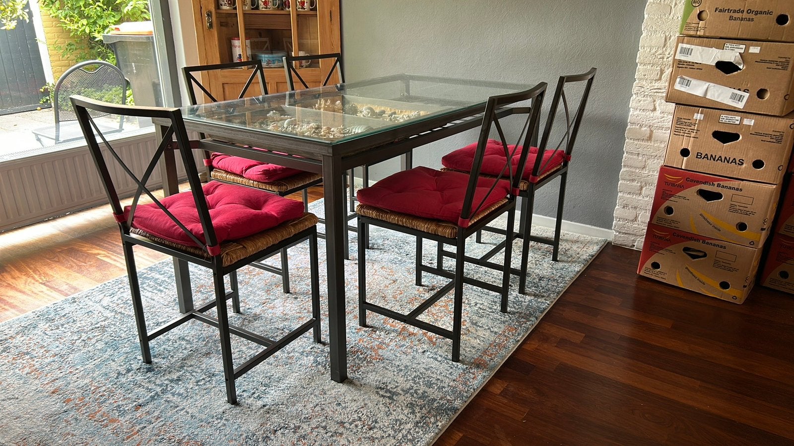 Glazen eetkamertafel met 5 stoelen, Huis en Inrichting, Ophalen, Zo goed als nieuw, Rechthoekig, 50 tot 100 cm