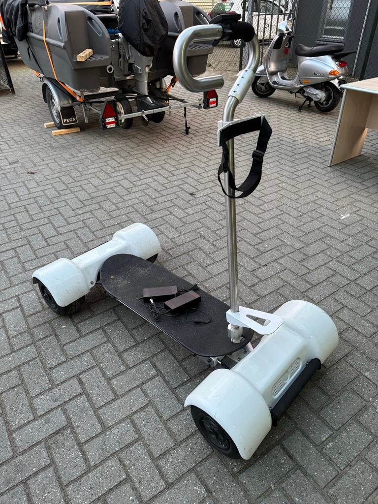 Golf board, Sport en Fitness, Golf, Zo goed als nieuw, Golfkar, Overige merken, Ophalen