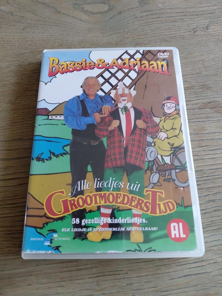 Bassie en Adriaan grootmoeders tijd dvd hoes. Geen disc., Avontuur, Gebruikt, Alle leeftijden, Ophalen of Verzenden