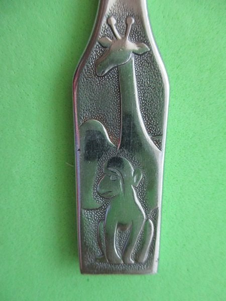 (KB5512) Kinderbestek Giraffe, olifant, aap mes, Kinderen en Baby's, Ophalen of Verzenden, Gebruikt