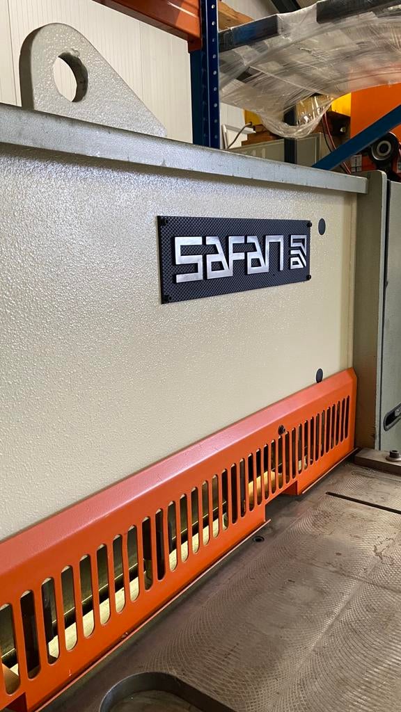 Safan HVR 255-4 knipschaar Guilliotine CNC, Ophalen